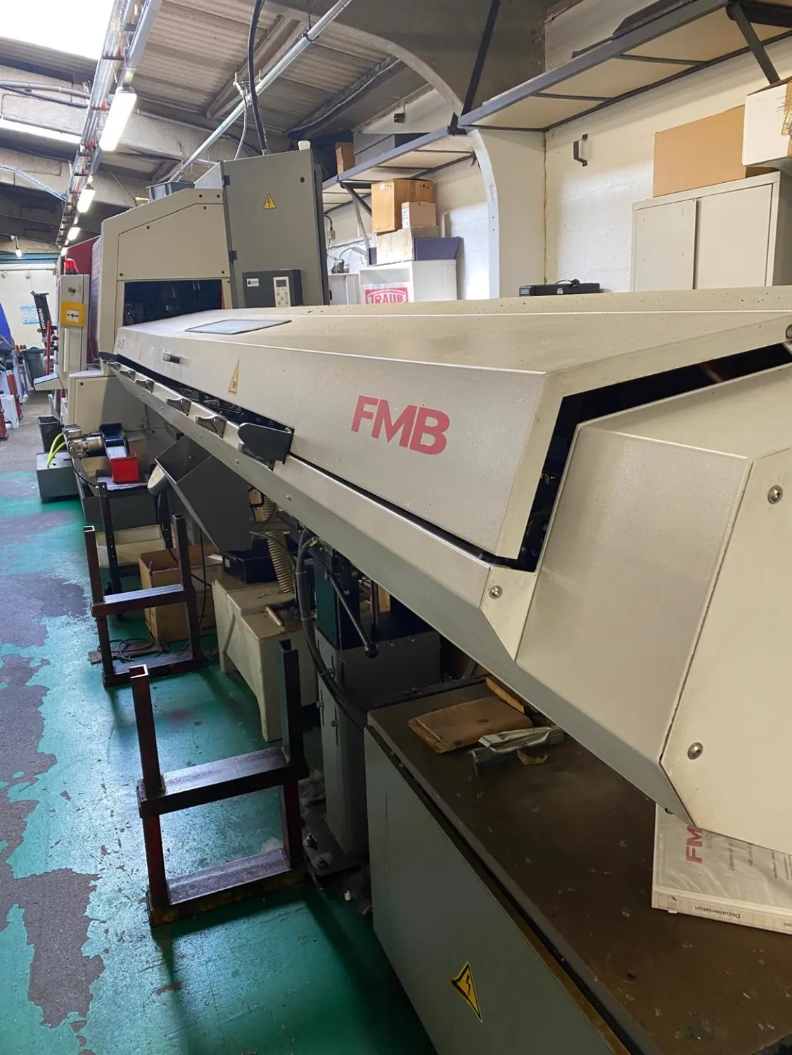 TRAUB TNL 32 – FMB-Stangenlademagazin